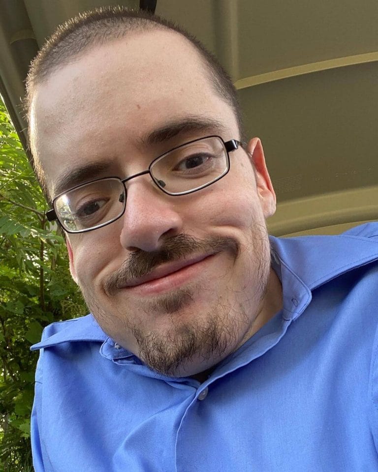 How much money is Ricky Berwick earning on YouTube